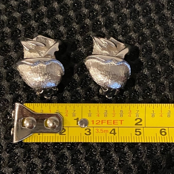 Vintage Piscitelli Chunky Rose Earrings Clip-on Silver Tone - Picture 12 of 12